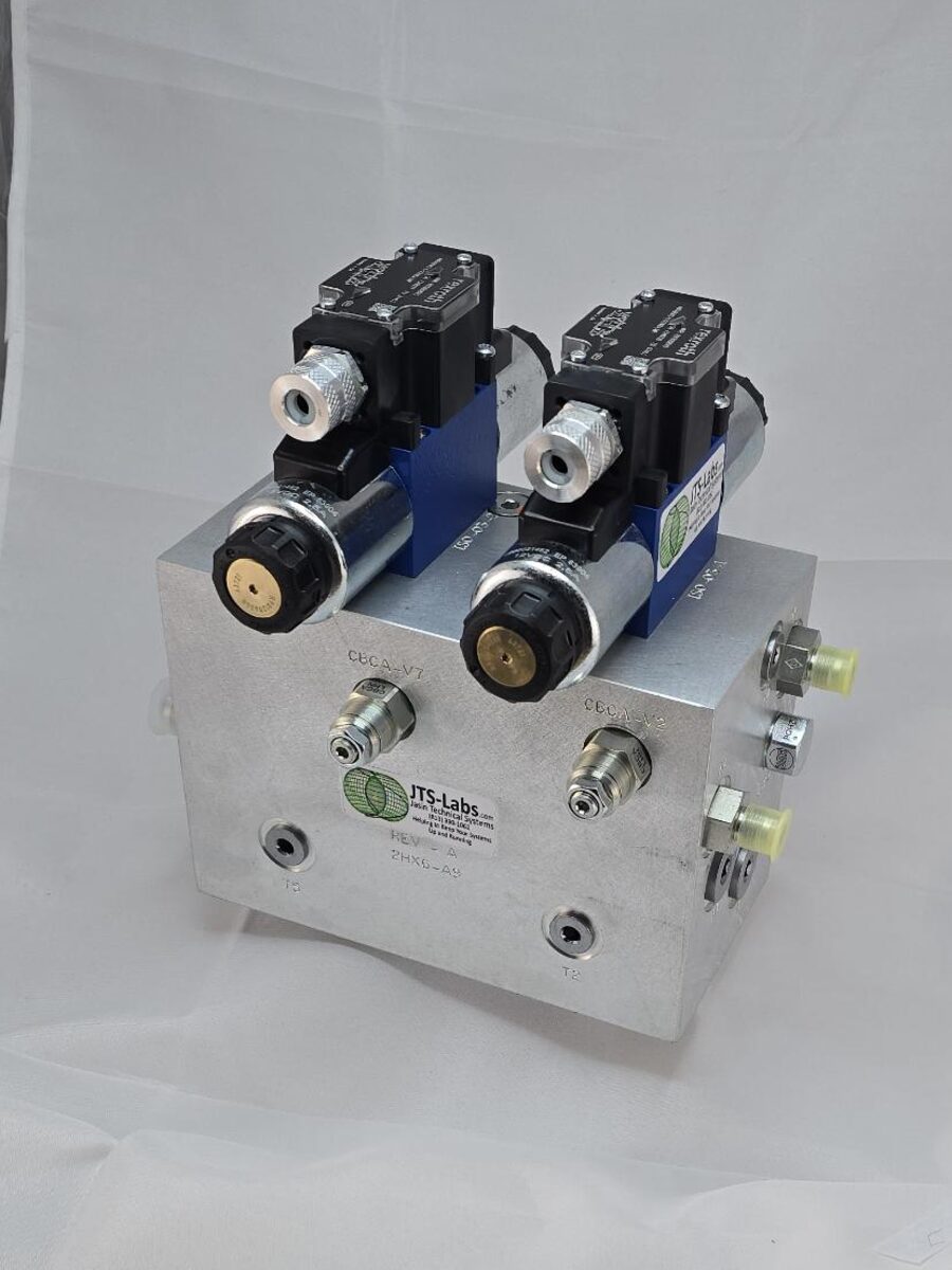 Second photo of Dual Cylinder Control Valve Manifold Assembly